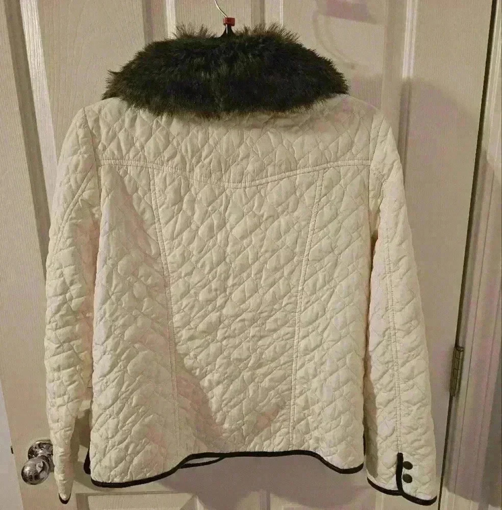 Charter Club Women's Jacket Quilted Full Zip Cream Brown Detachable Fur Size PS - Picture 3 of 5